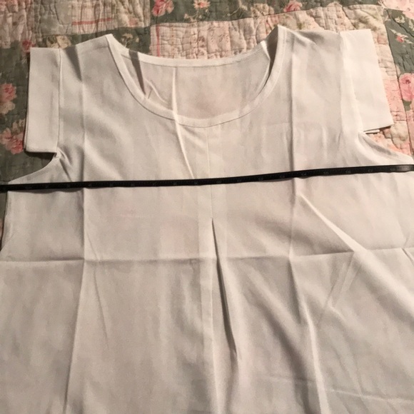 Solid Ruffled Casual Sleeveless Blouse NWT - Picture 3 of 8